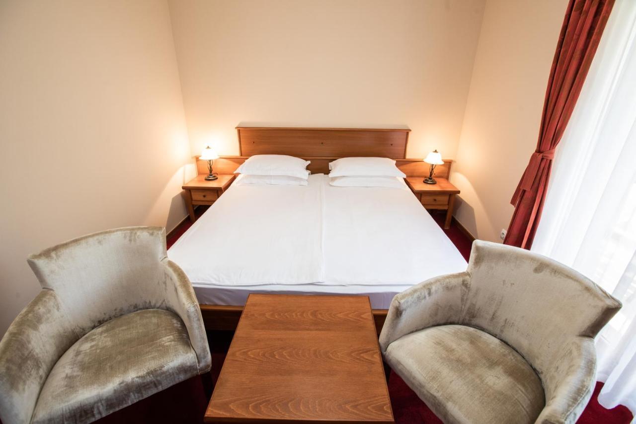Hotel Vila Lago Palić Eksteriør bilde