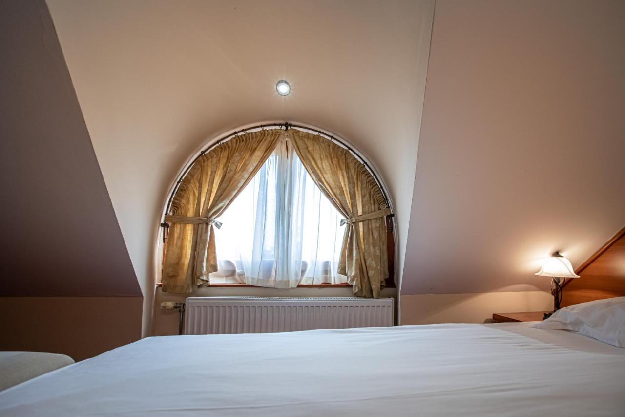 Hotel Vila Lago Palić Eksteriør bilde